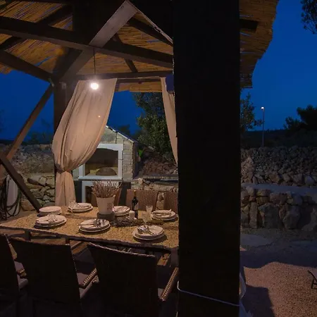 Kuca Za Odmor Brigita Holiday home *